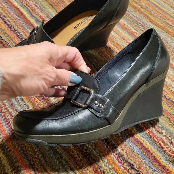 Kenneth Cole Reaction Shoes Kenneth Cole Slip On Wedge Poshmark